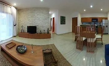 Nautica Village Τουλούμ